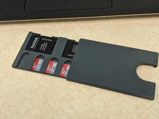 Etui na karty pamięci SD i microSD - druk 3D