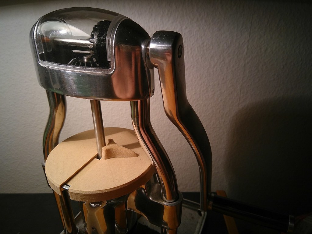 Cover for the ROK coffee grinder