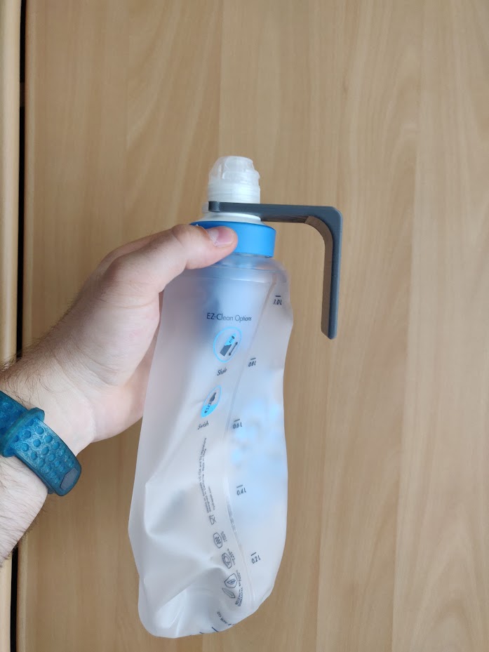 Clip water bottle to backpack best sale