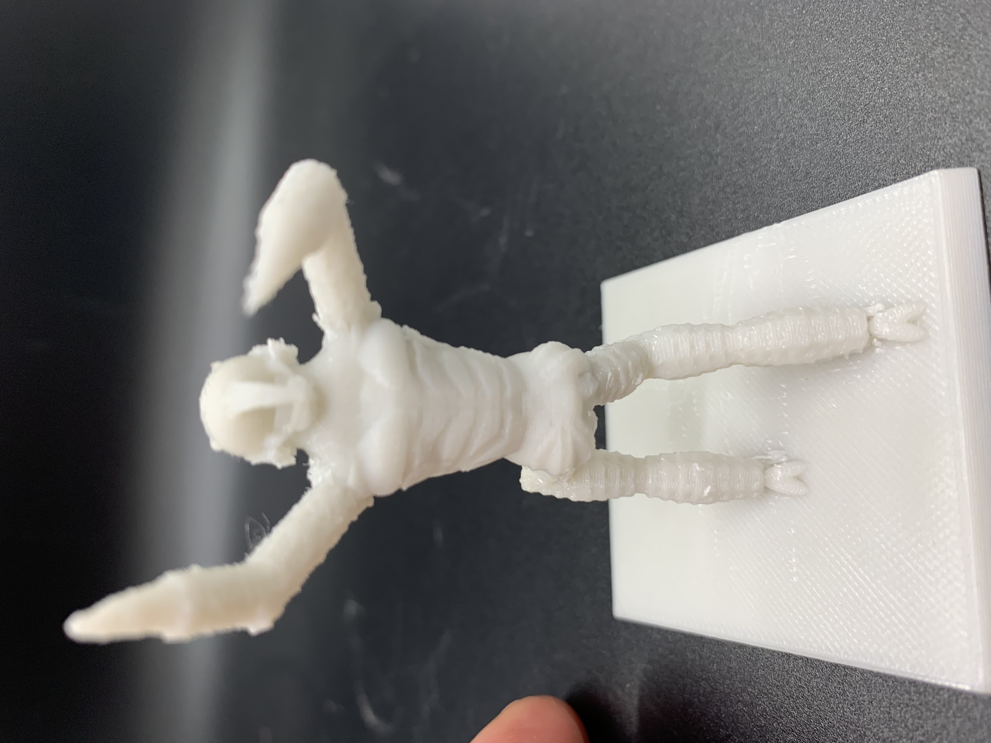 DRU Statue ( genetically engineered alien) — miniatura 3