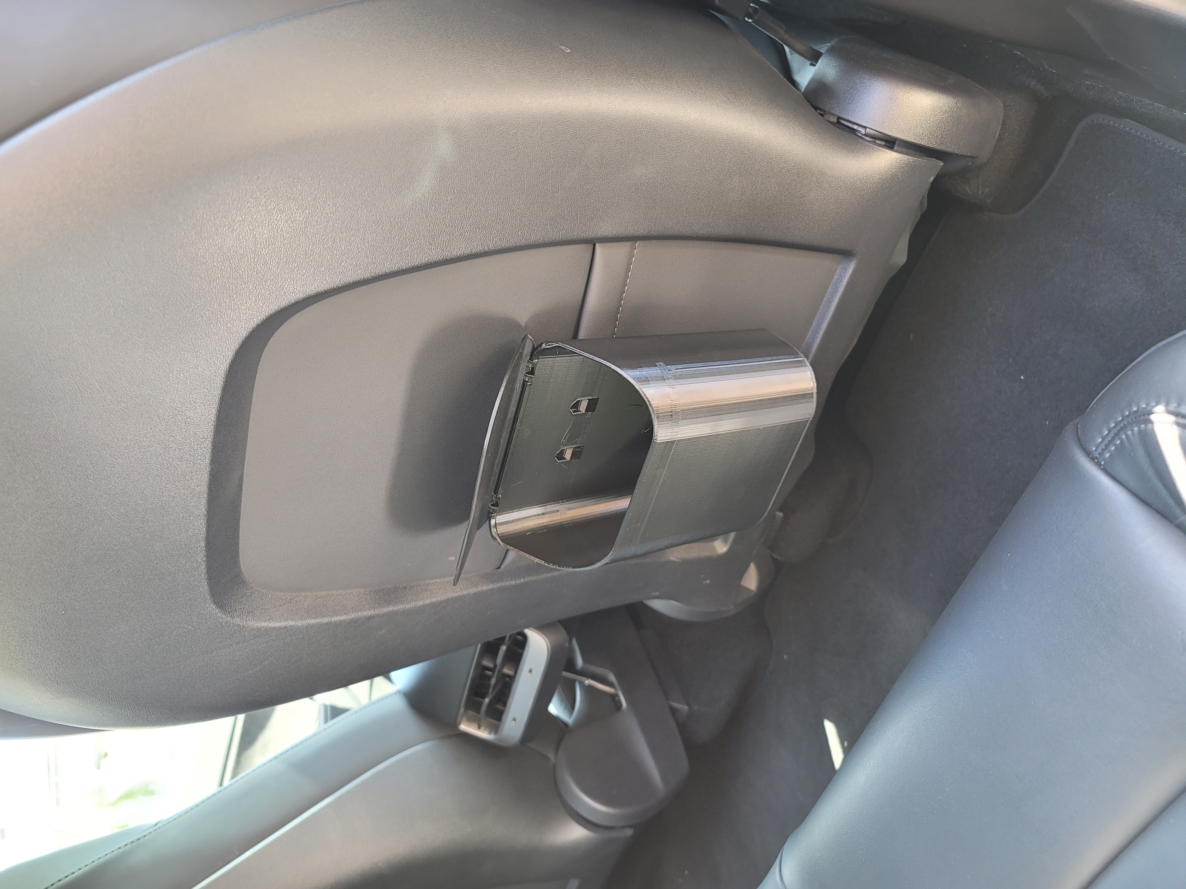 car trash bin