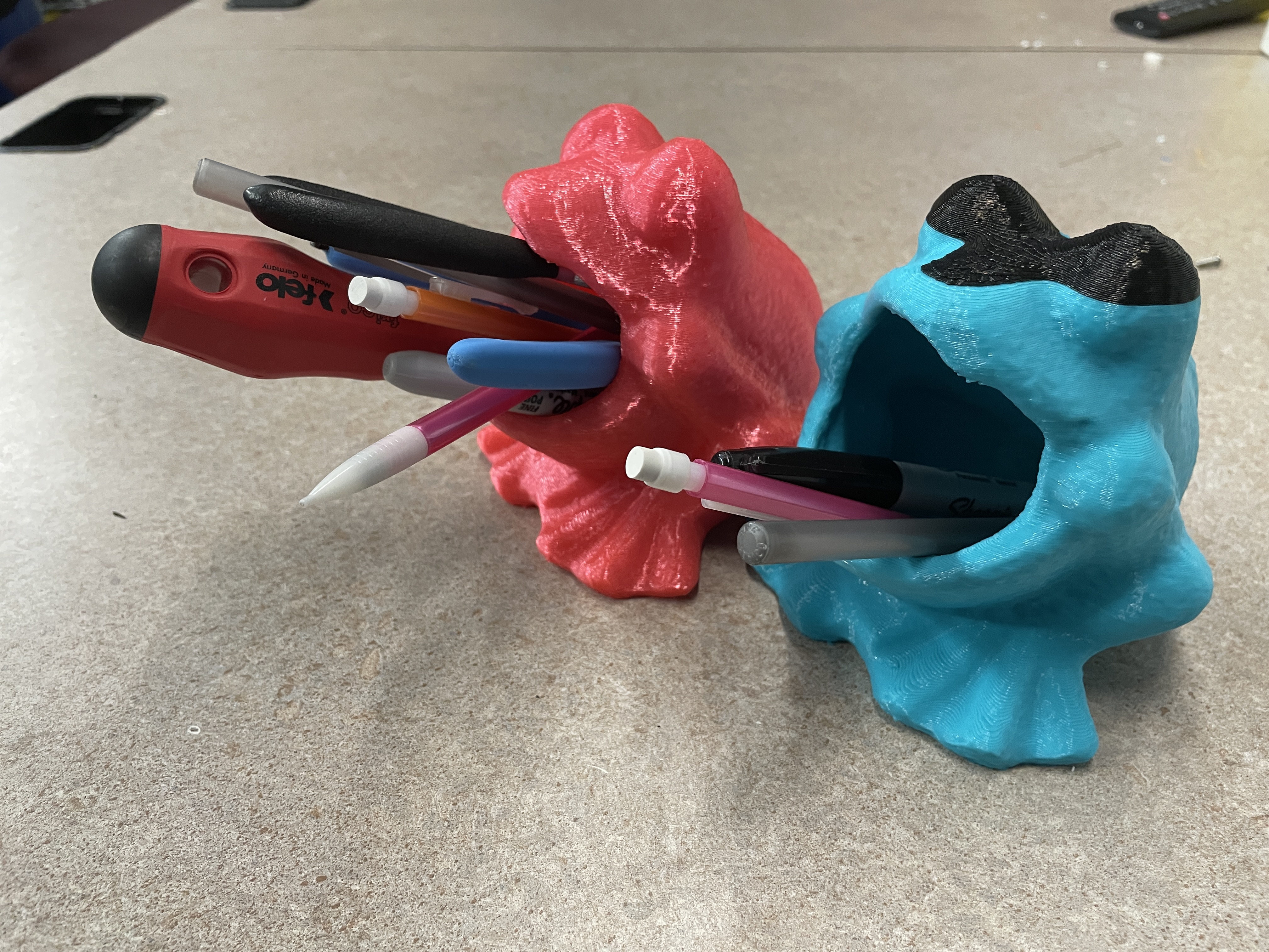 Miniatura 2 do modelo 3D Frog Pen Holder