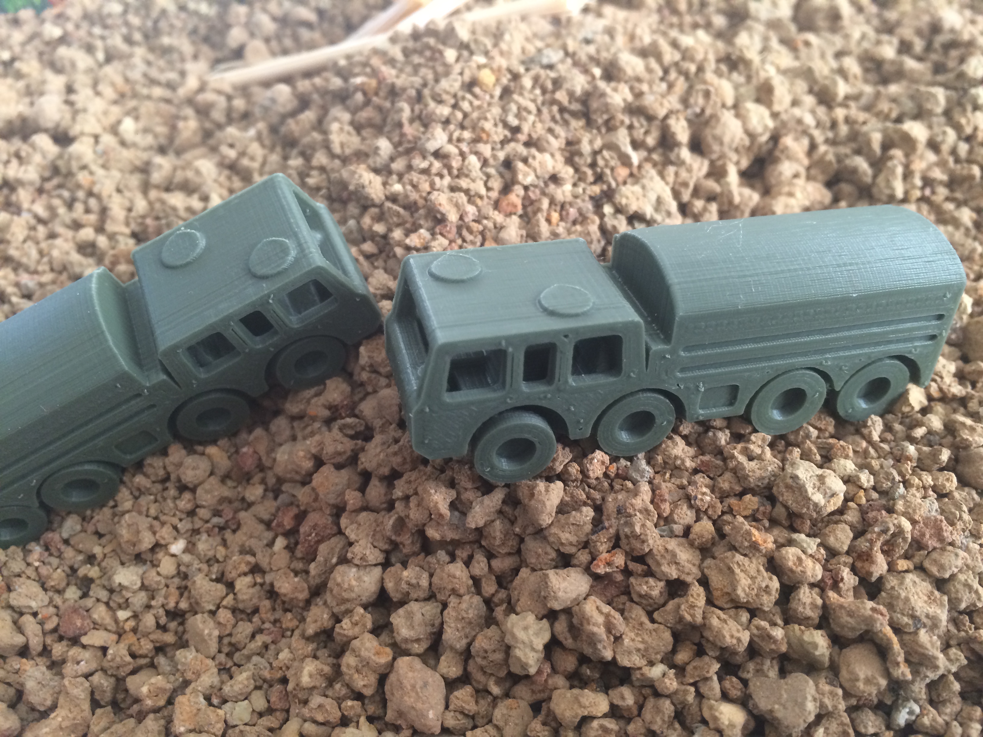 Small truck - Tatra 813 KOLOS (printed in one piece)
