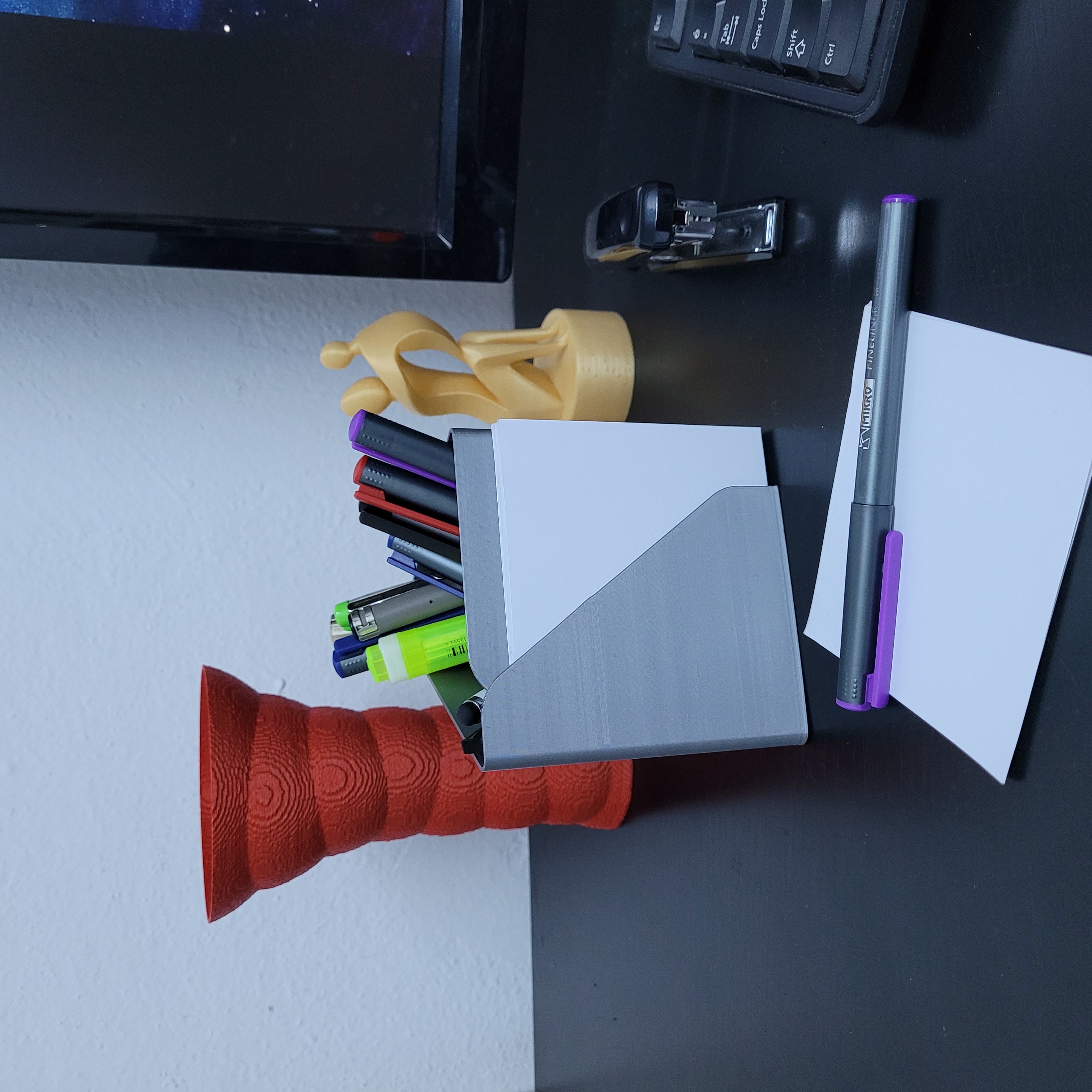 Pen Cup - Trigonus