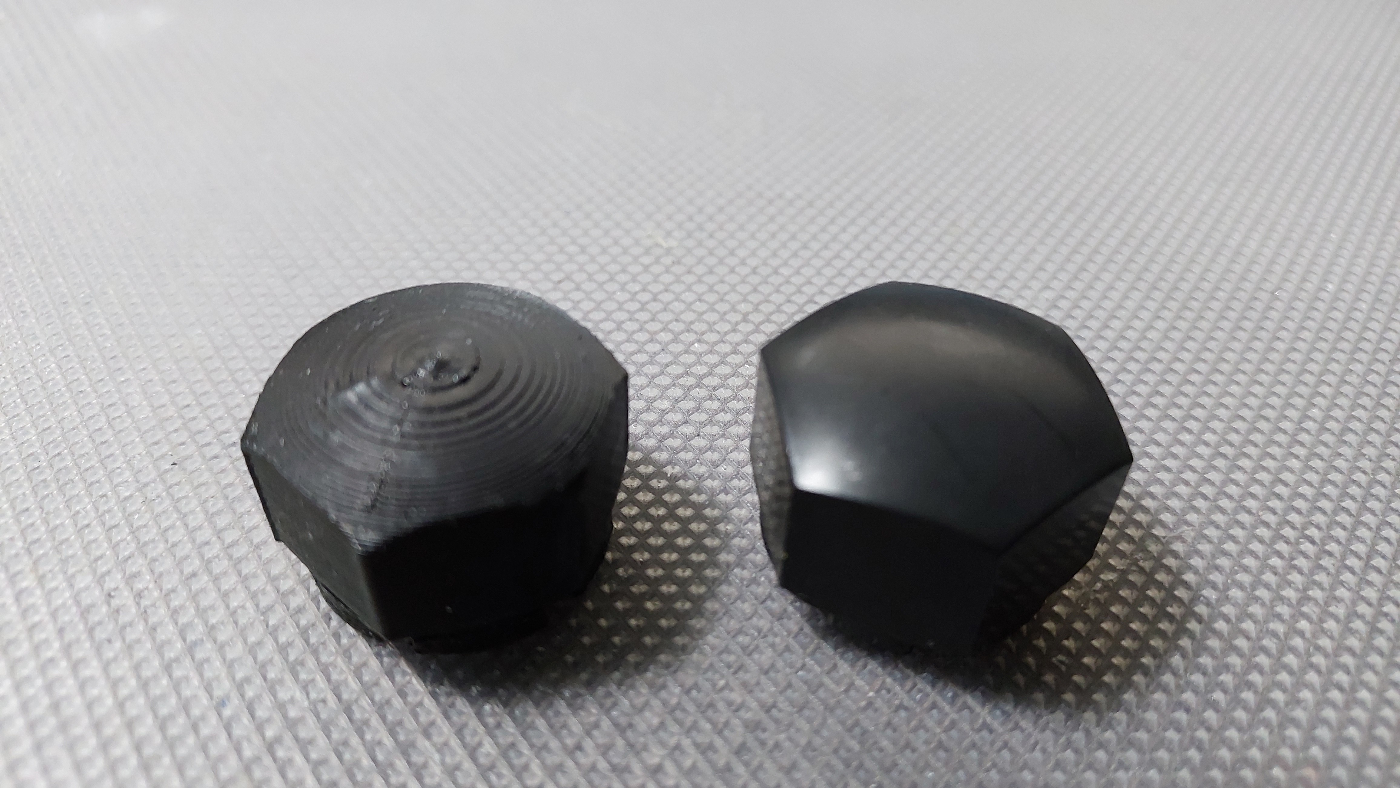Opel Corsa C wheel rim ornament