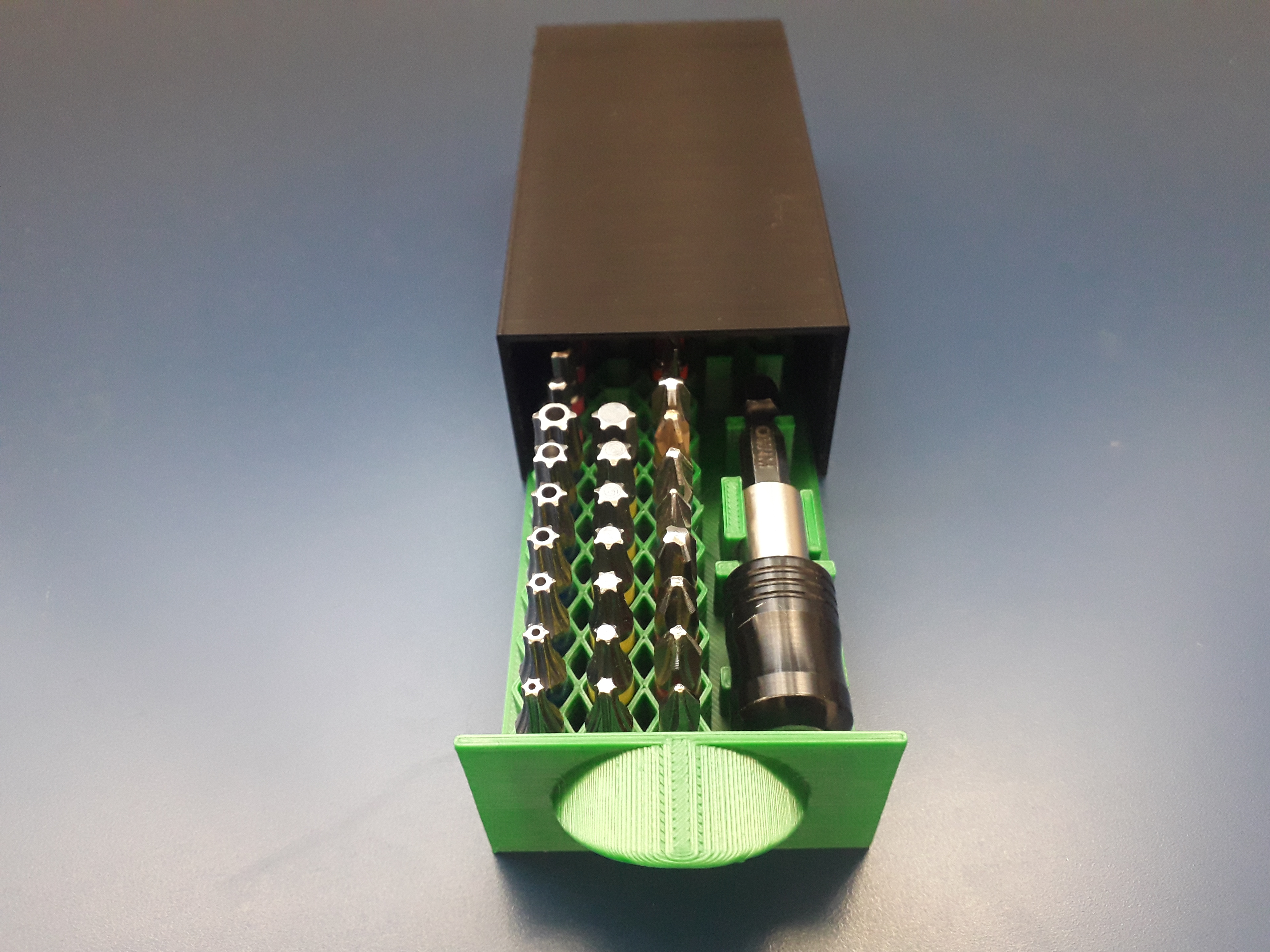 Miniatura 10 do modelo 3D Hex bit storage box