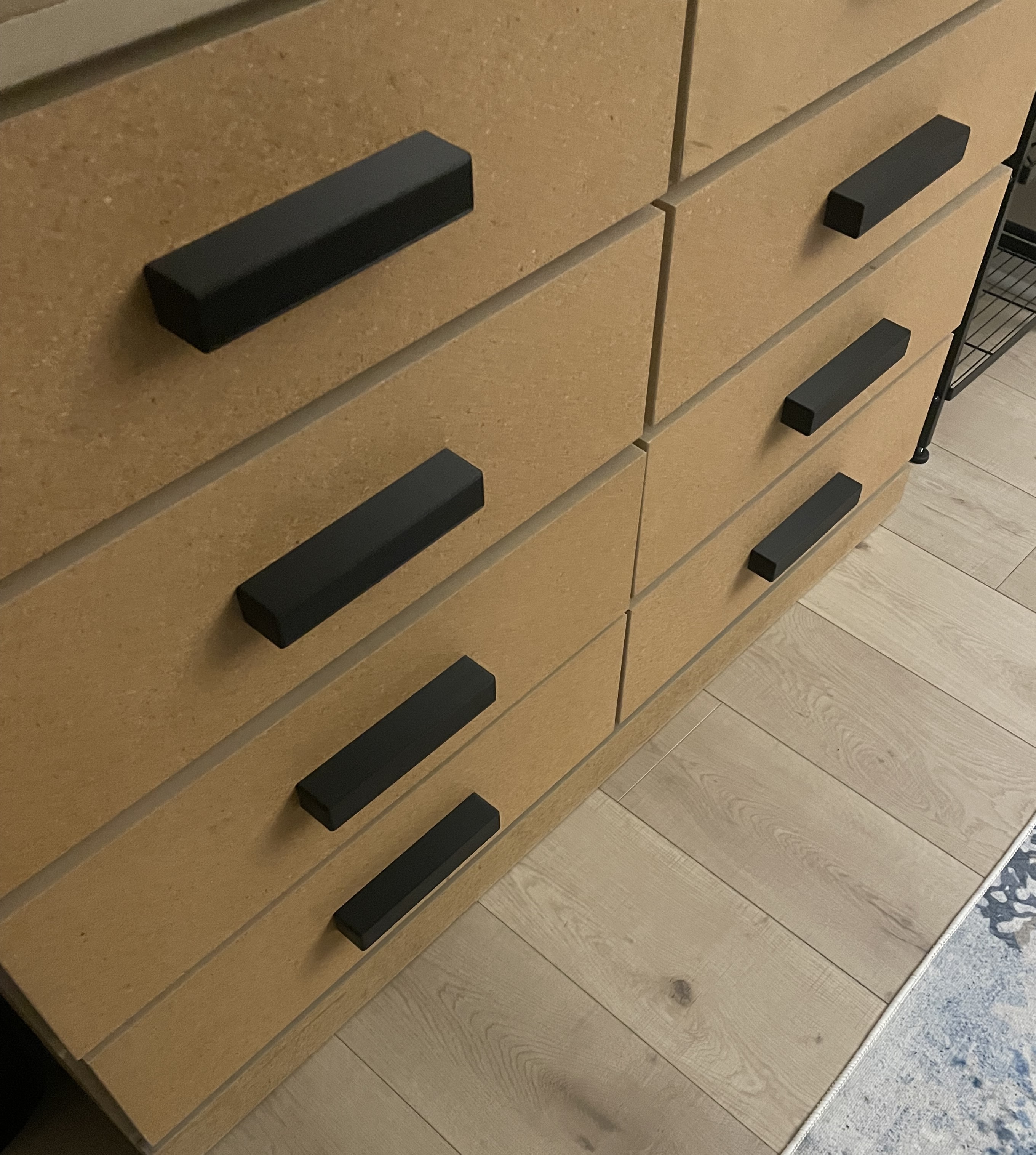 Printable dresser handle/pull (OpenSCAD Customizer) — thumbnail 2
