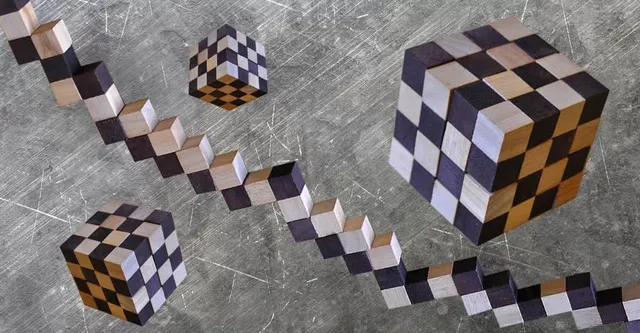 Snake Cube Puzzle Large 4x4 or Small 3x3