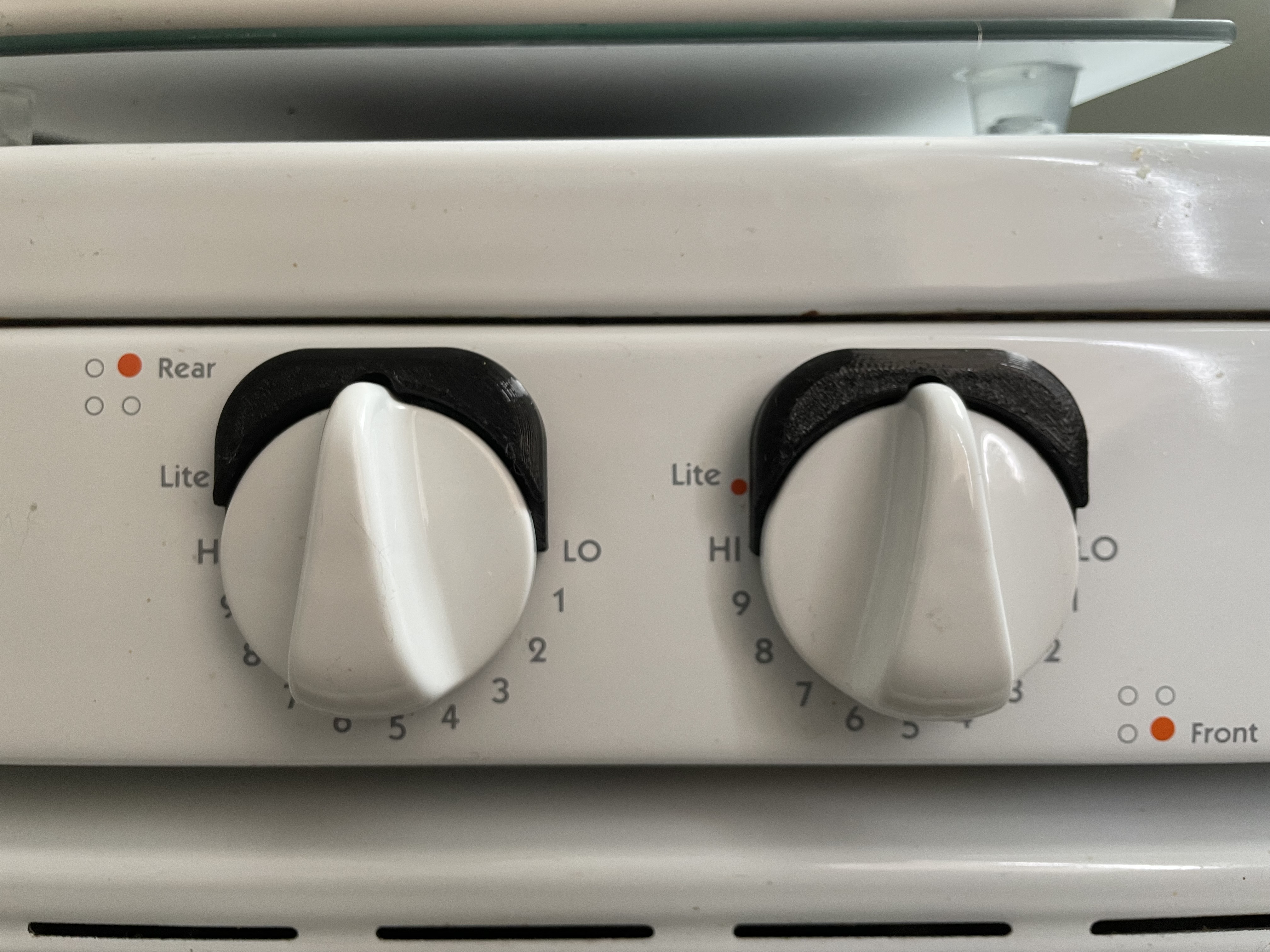 Gas oven burner guard for 6cm knobs