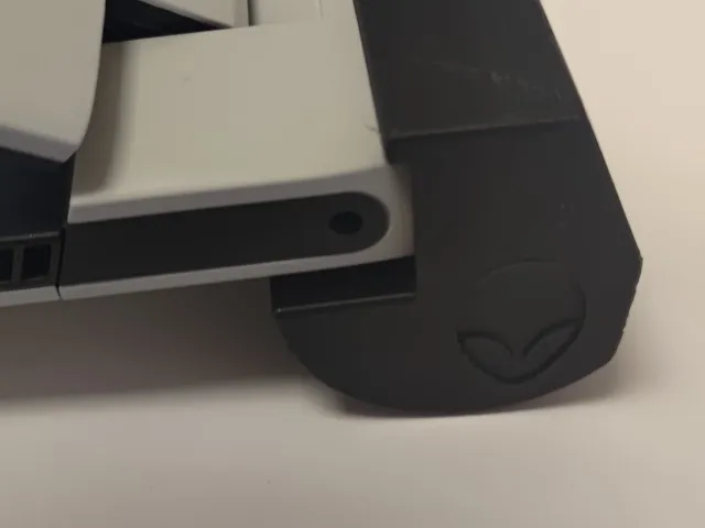 X17 R1/x17R2 Laptop Riser