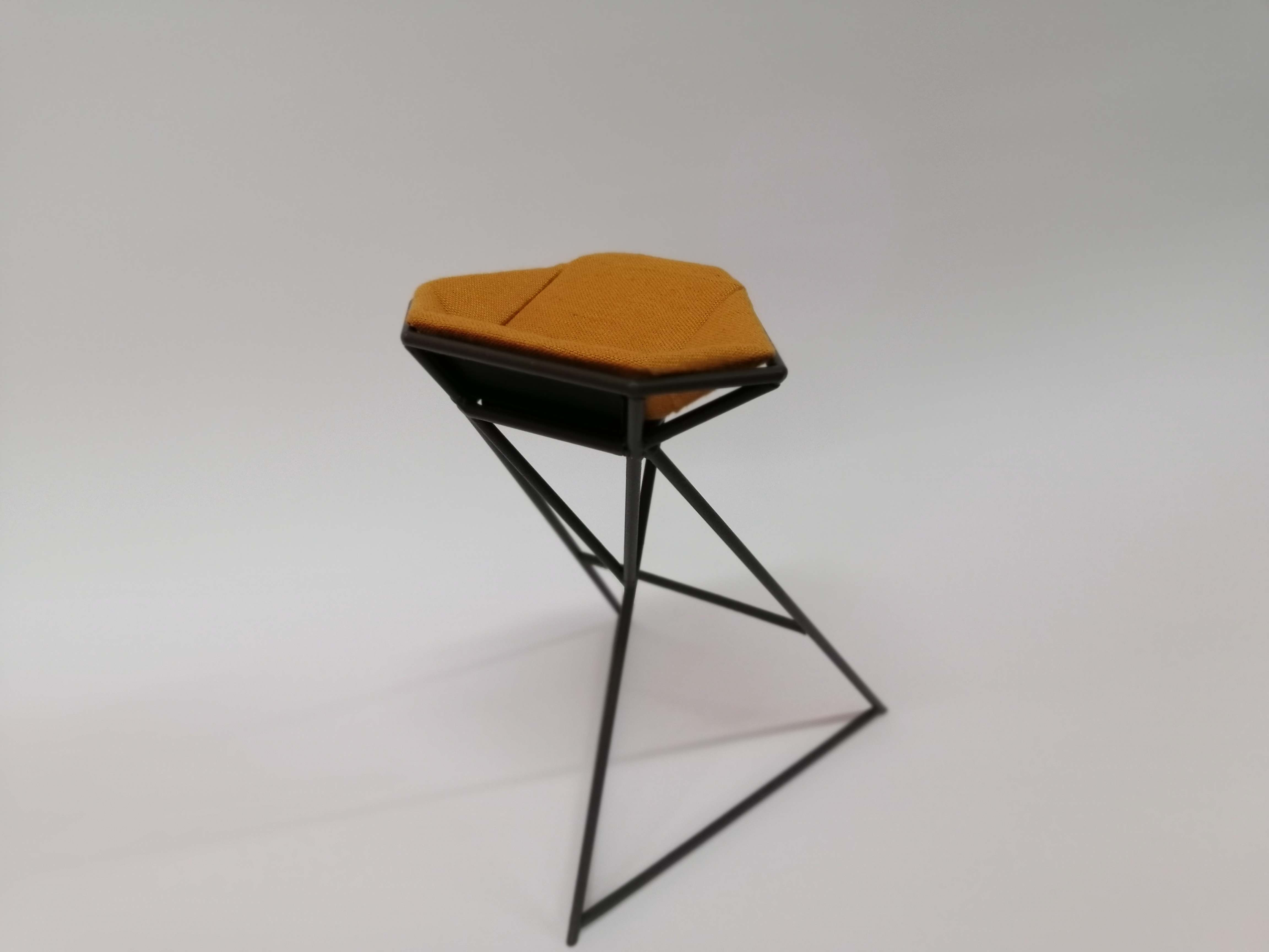 Miniatura 7 do modelo 3D Trigon | Bar Stool
