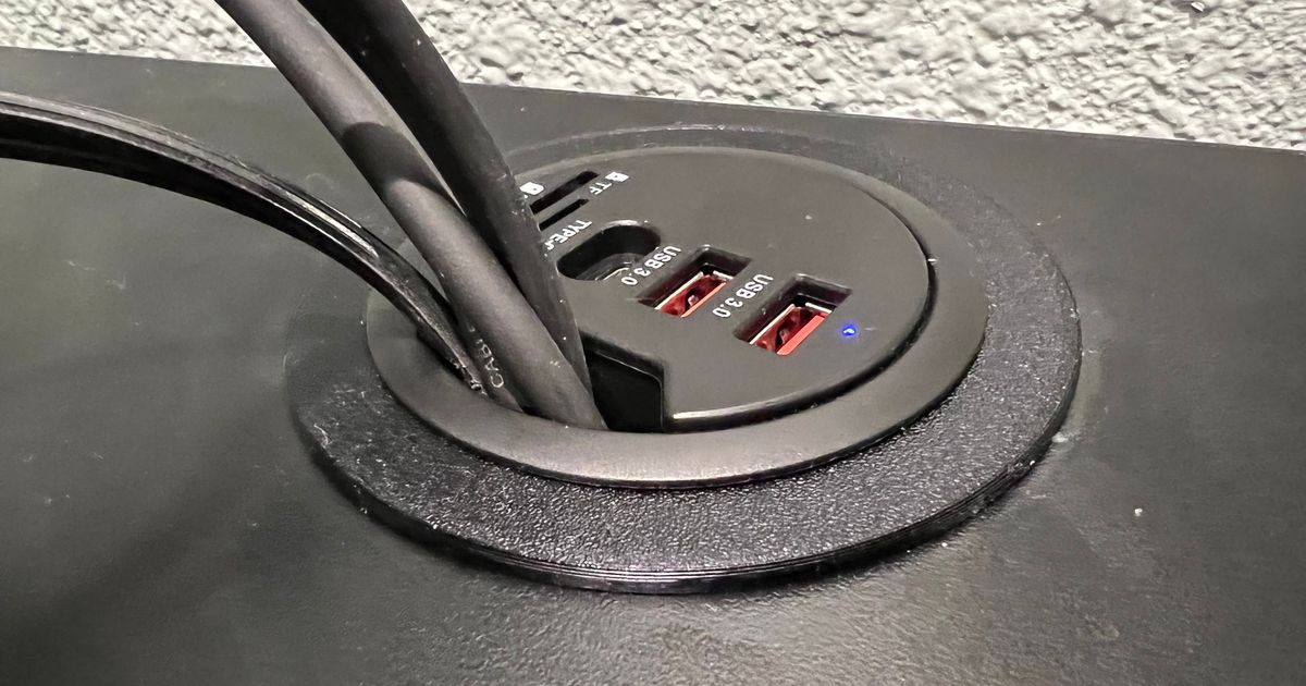 Desk Grommet Adapter for USB Hub by Becca Download free STL model