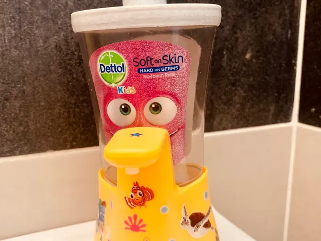 Refillable cap for Dettol