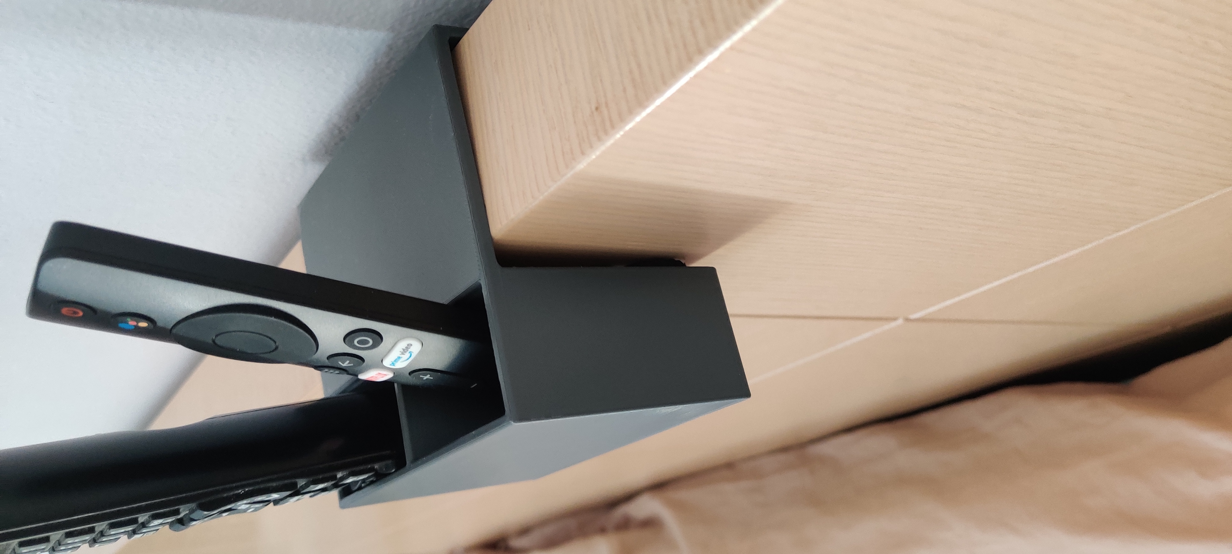 Dual remote control holder for headboard by Dimitri Download free STL model