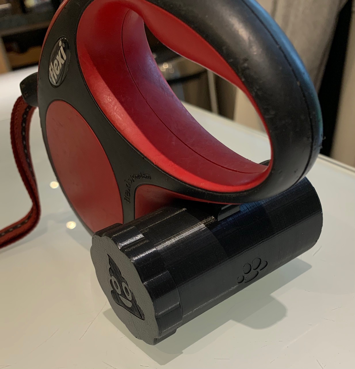 Dog Poop Bag Holder for Flexi Reel by ksutty Download free STL model