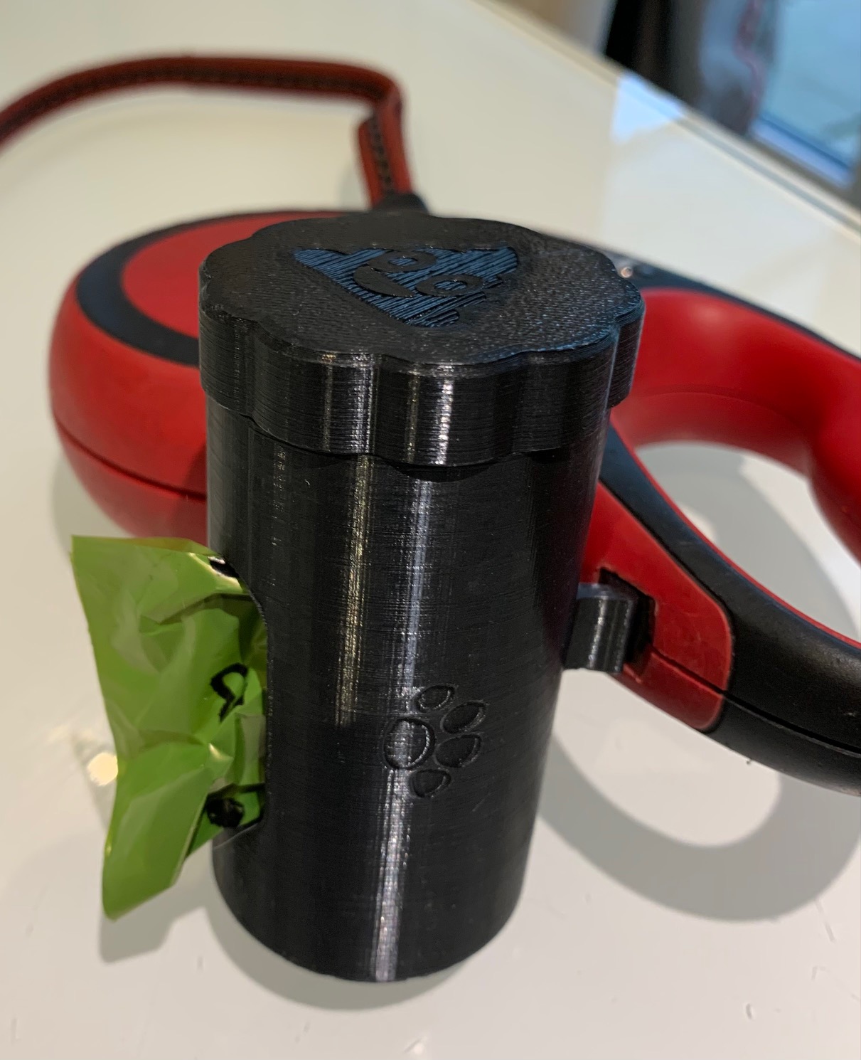 Dog Poop Bag Holder for Flexi Reel