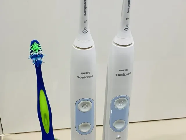 Philips Sonicare brush holder