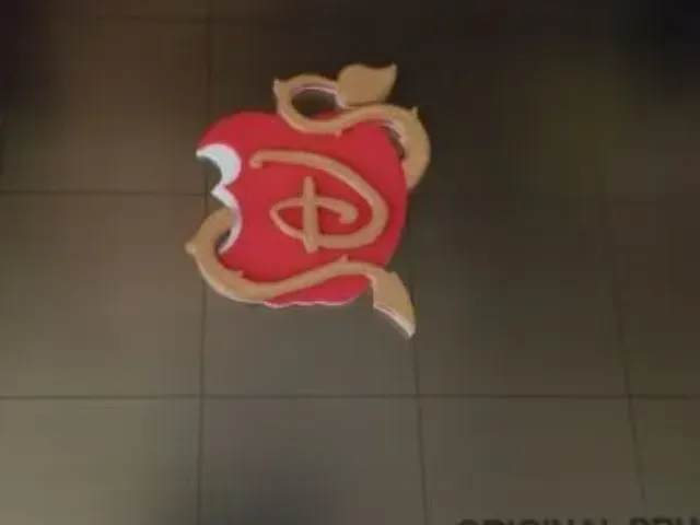 Descendants Apple Logo (3 colors)