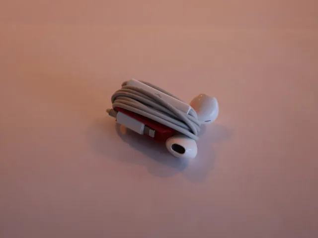 earbud wrap / apple earbuds