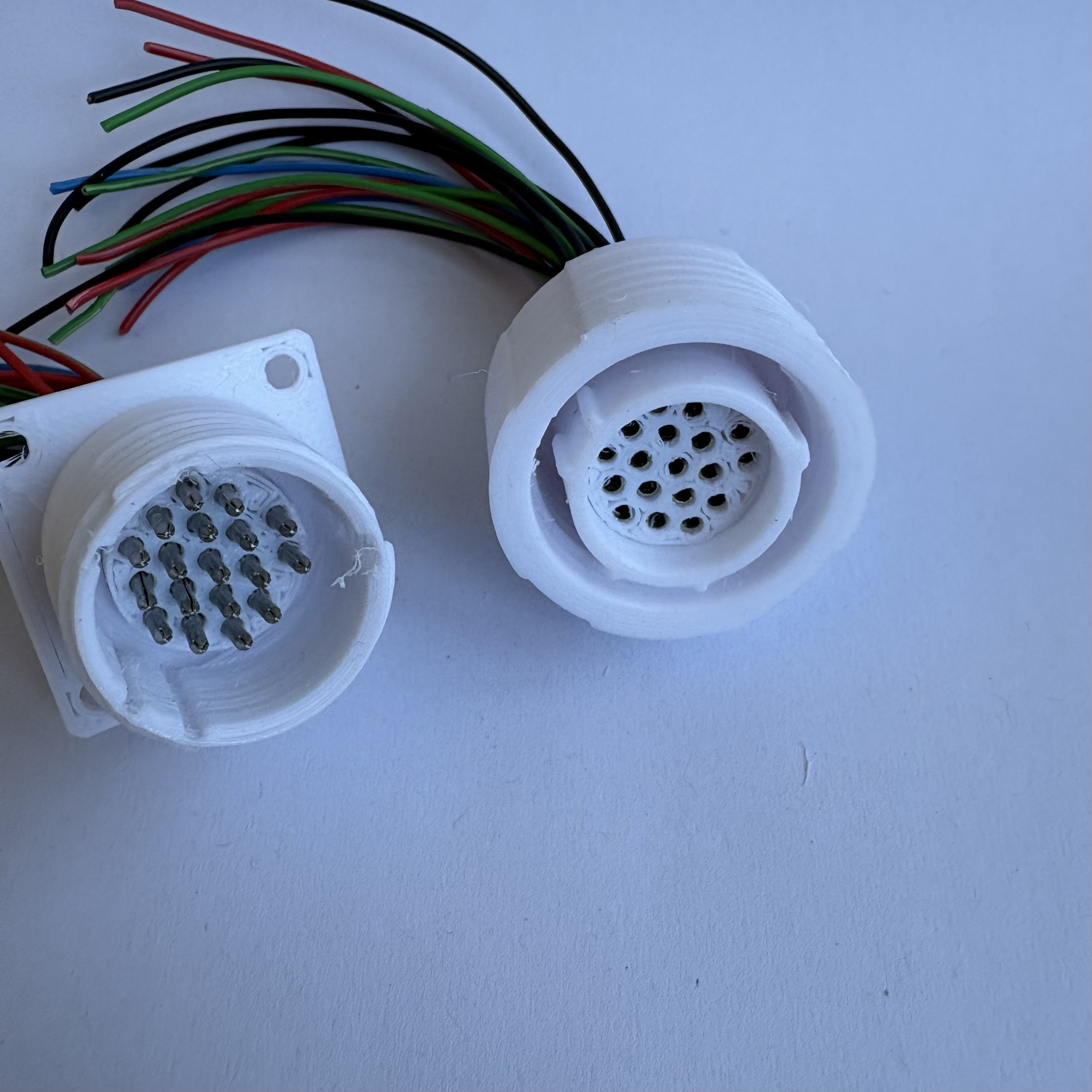 MIL Connector System Size D 18 Contacts Keying N (D38999 D-18)