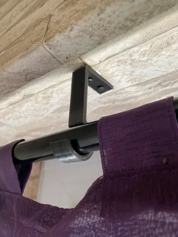 Curtain rod
