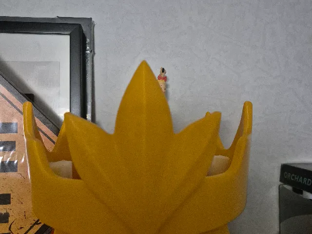 Prince biscuit character crown