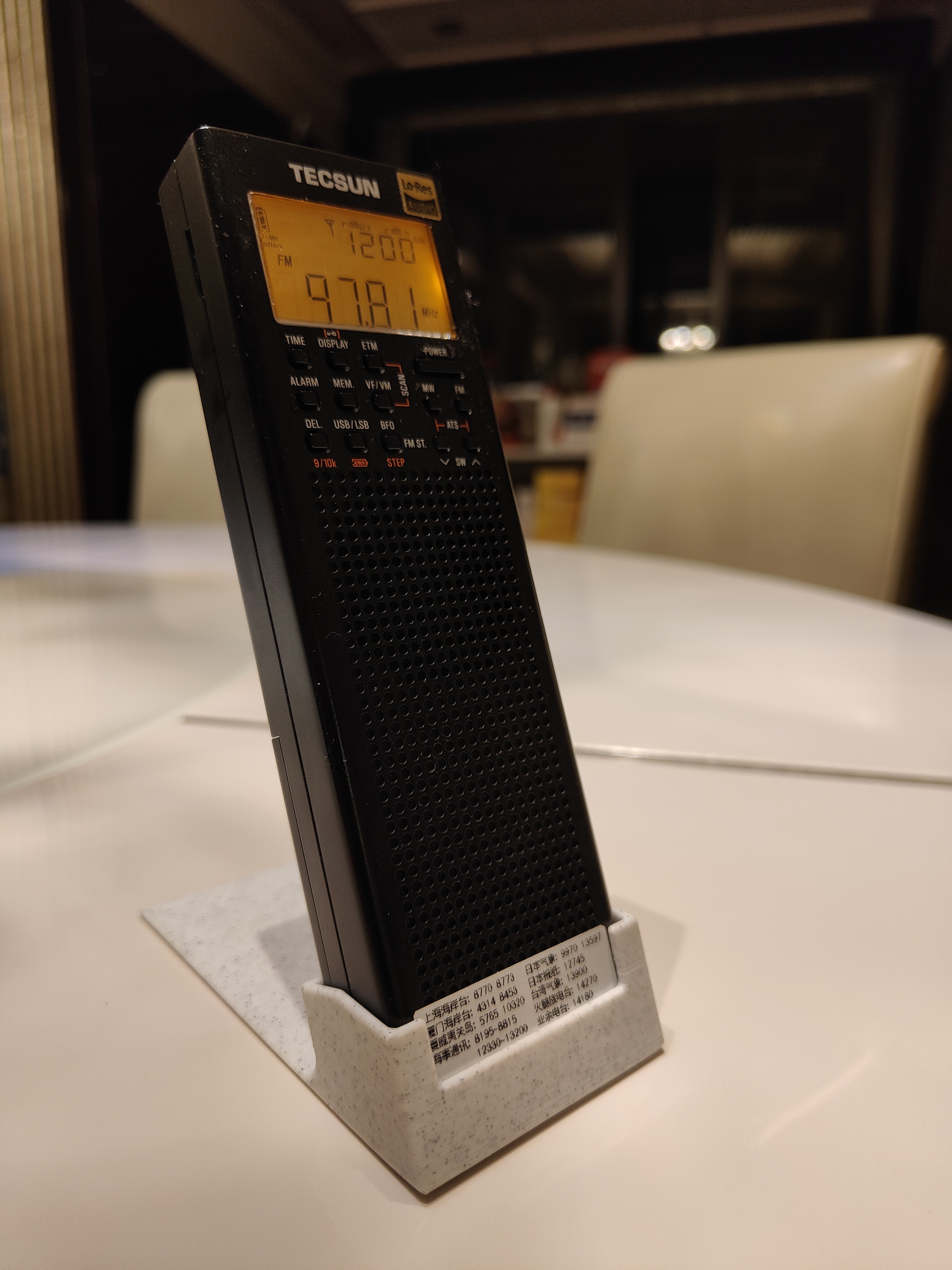 TECSUN Radio PL-368 Stand