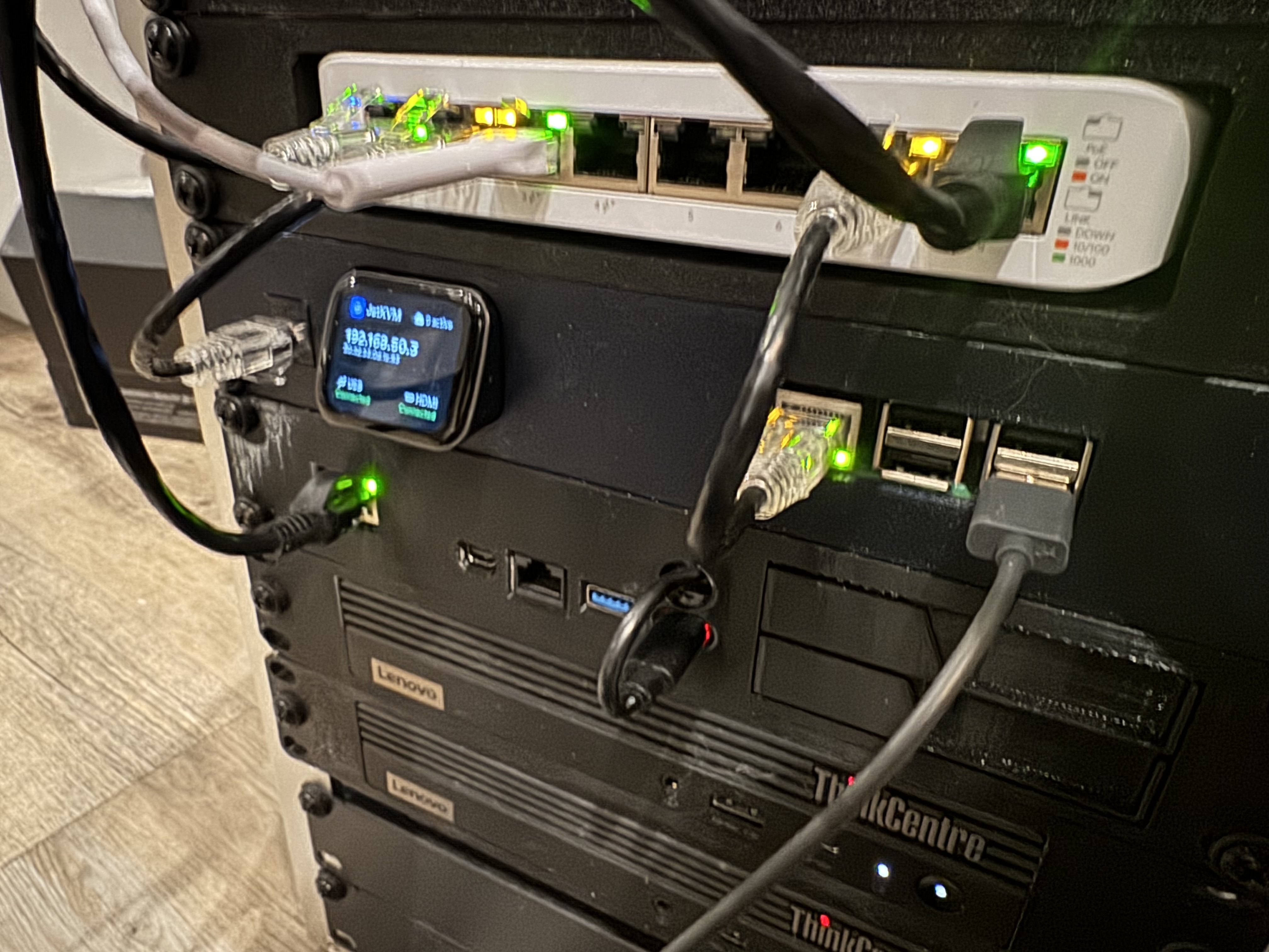 Raspberry Pi 3B/4B/5 10-inch Rack Mount with JetKVM 1 Keystone