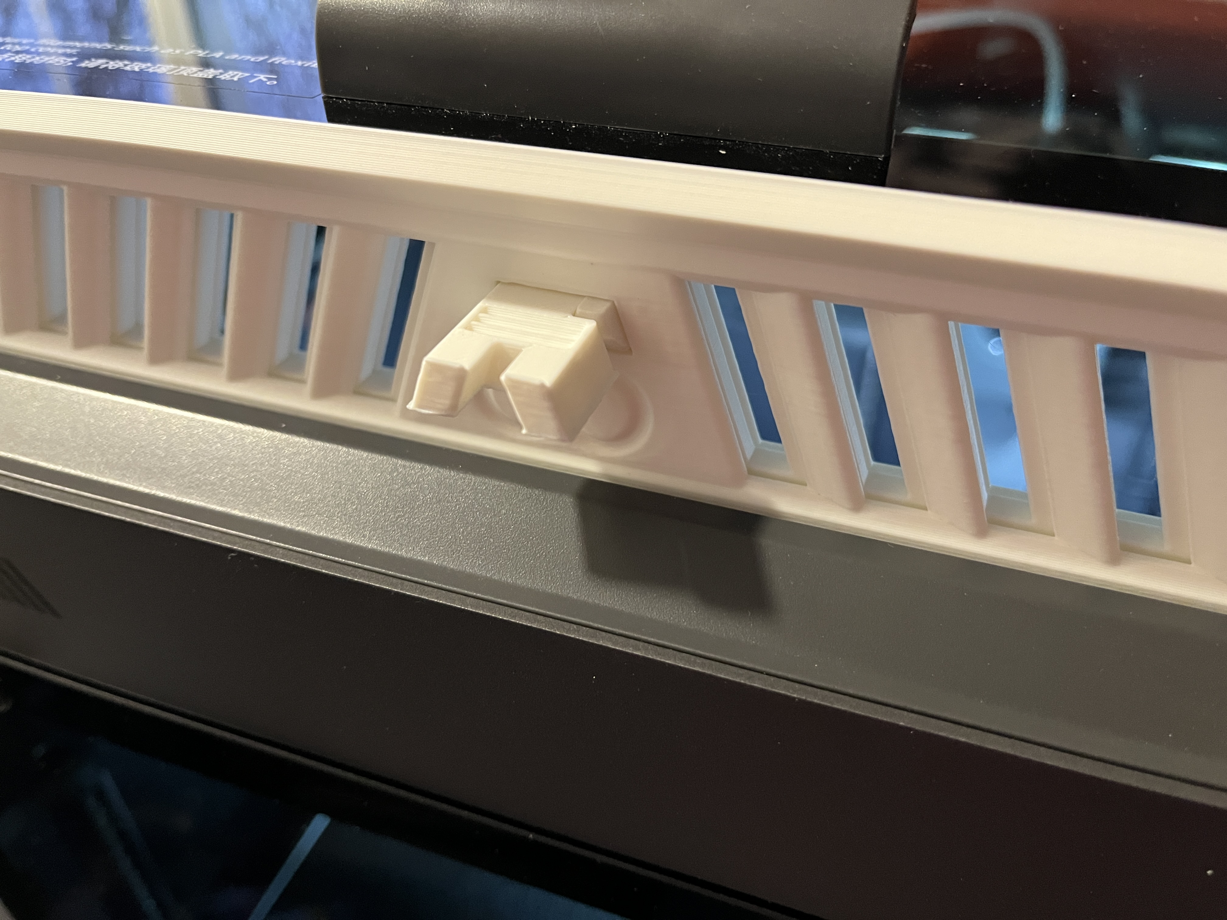 Elegoo Centauri Carbon Vented Riser Lock — miniatura 2
