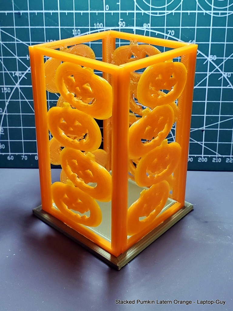 Miniatura 6 do modelo 3D Stacked Pumpkin Lantern