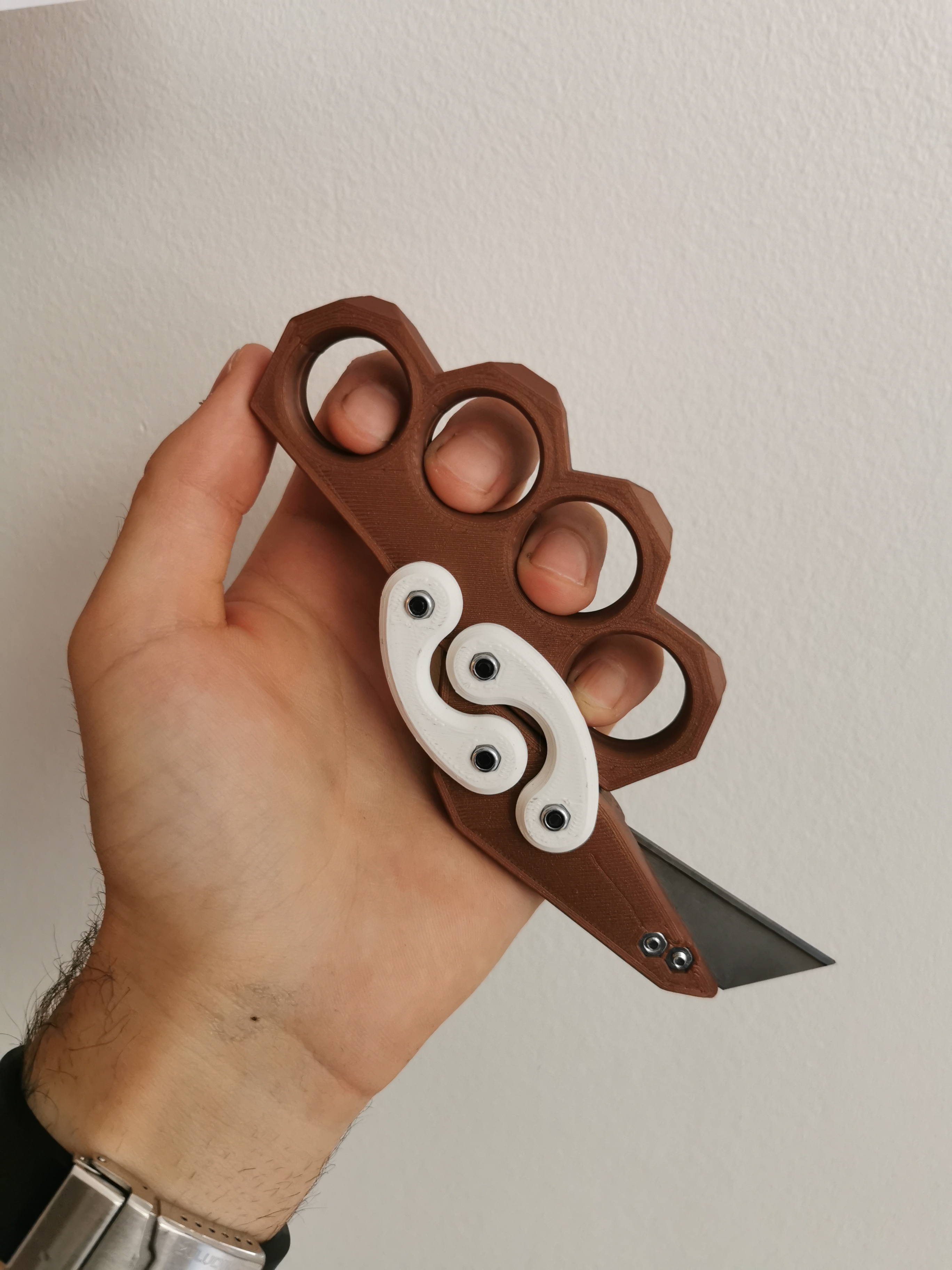 Knucklecutter
