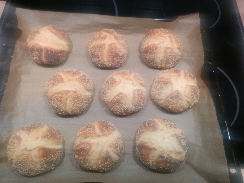 Kaiser Roll Stamp by wolffm Download free STL model