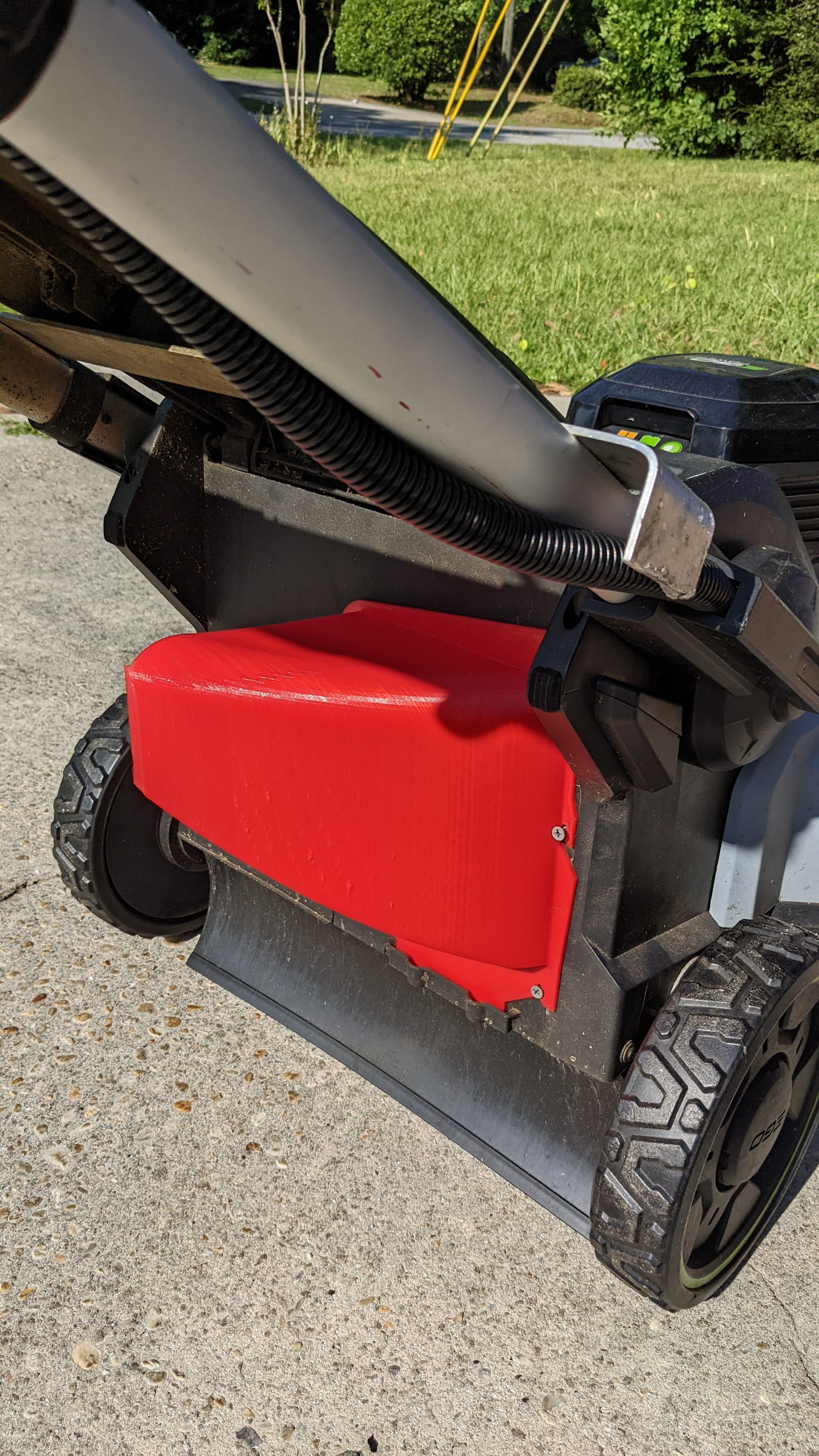 Discharge chute (improved) for Ego Mower