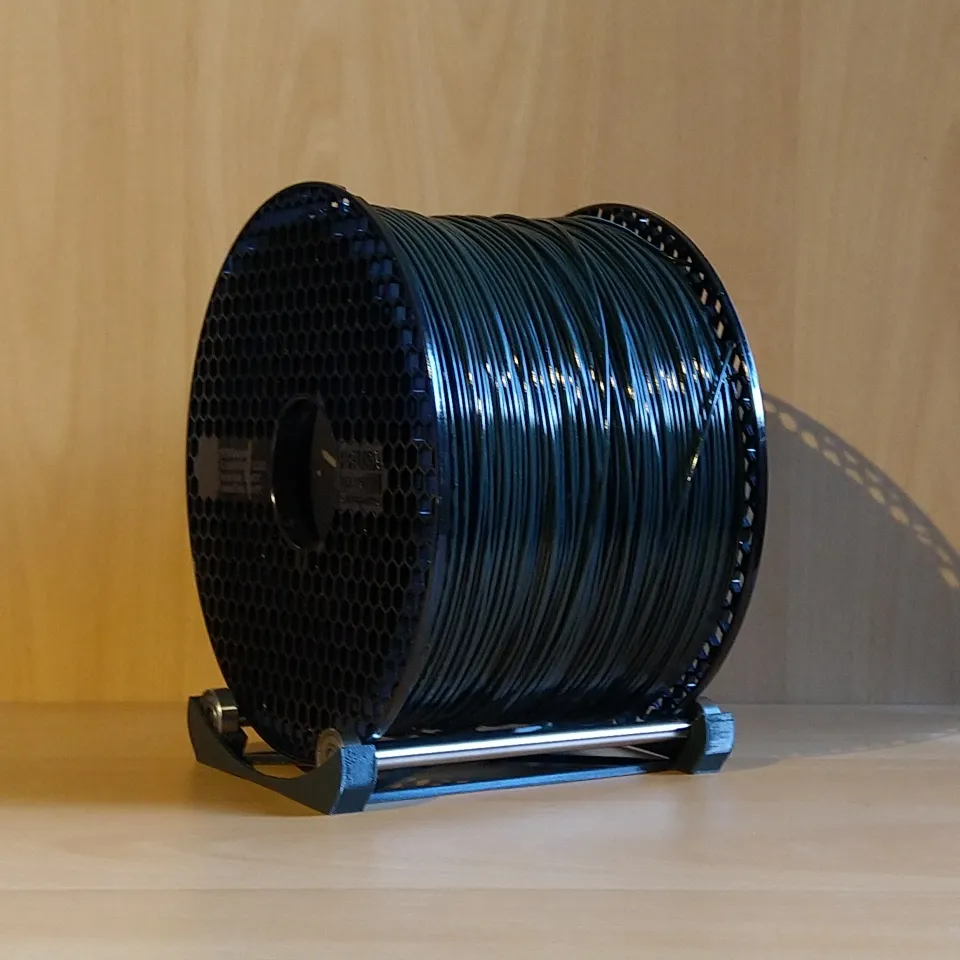 2kg Spool Holder (spools up to 136mm wide) version of tommyvn's New-Spool  Dry Box by Jan Tuts, Download free STL model