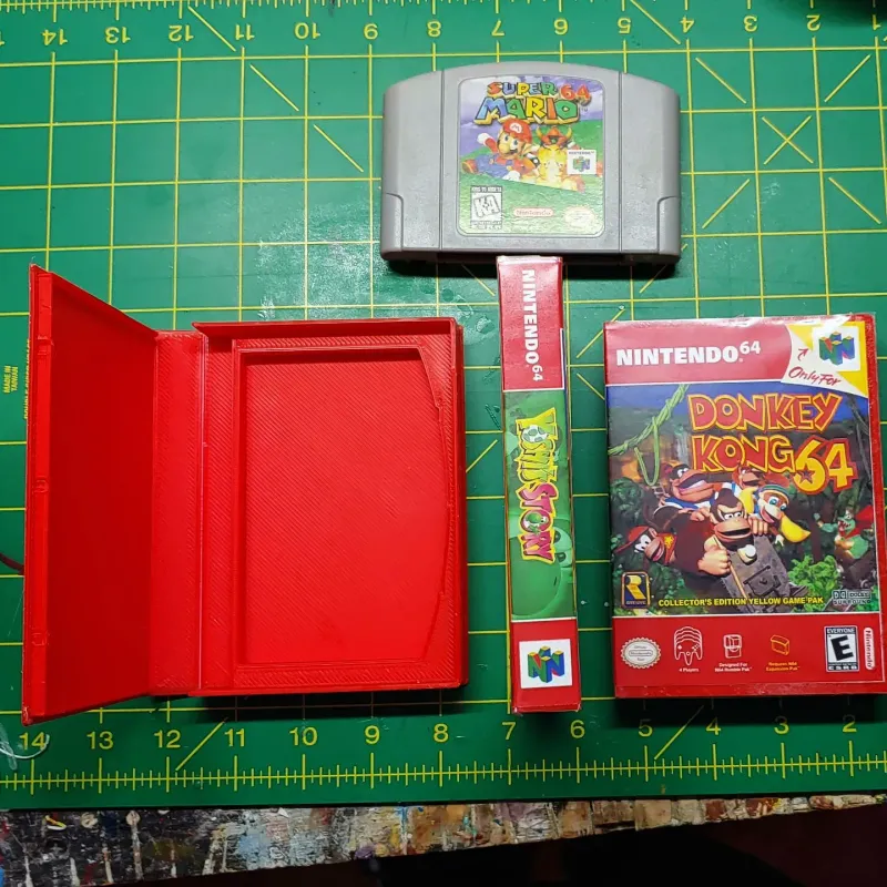 Store 2 Nintendo 64 with Case