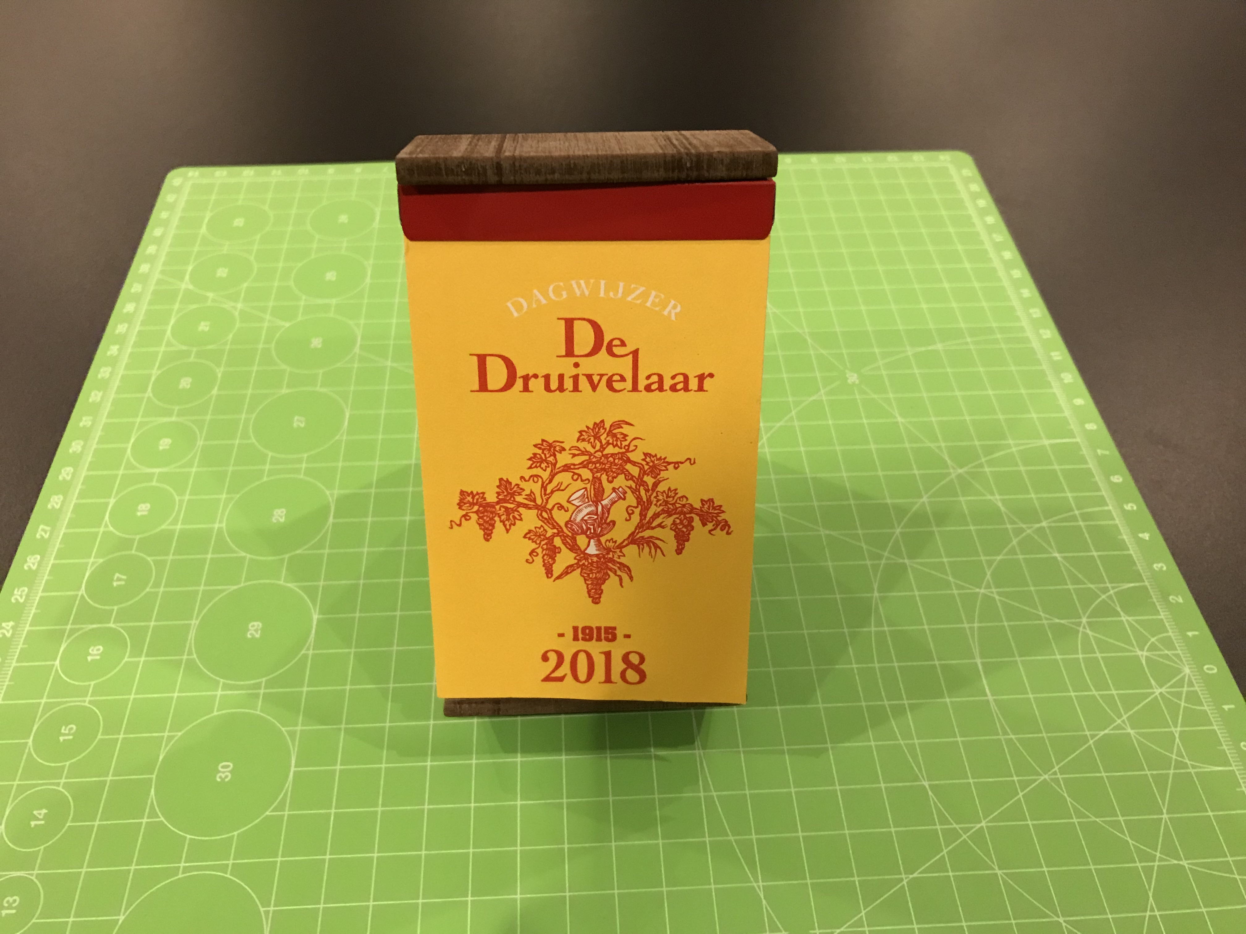 Calendar Cradle