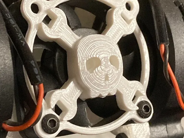 HACKADAY 3D Skull - 40mm Fan Cover
