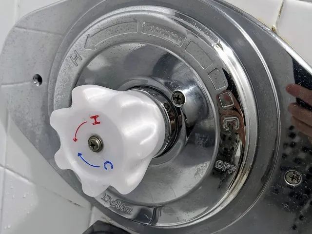 Shower knob for Delta faucet