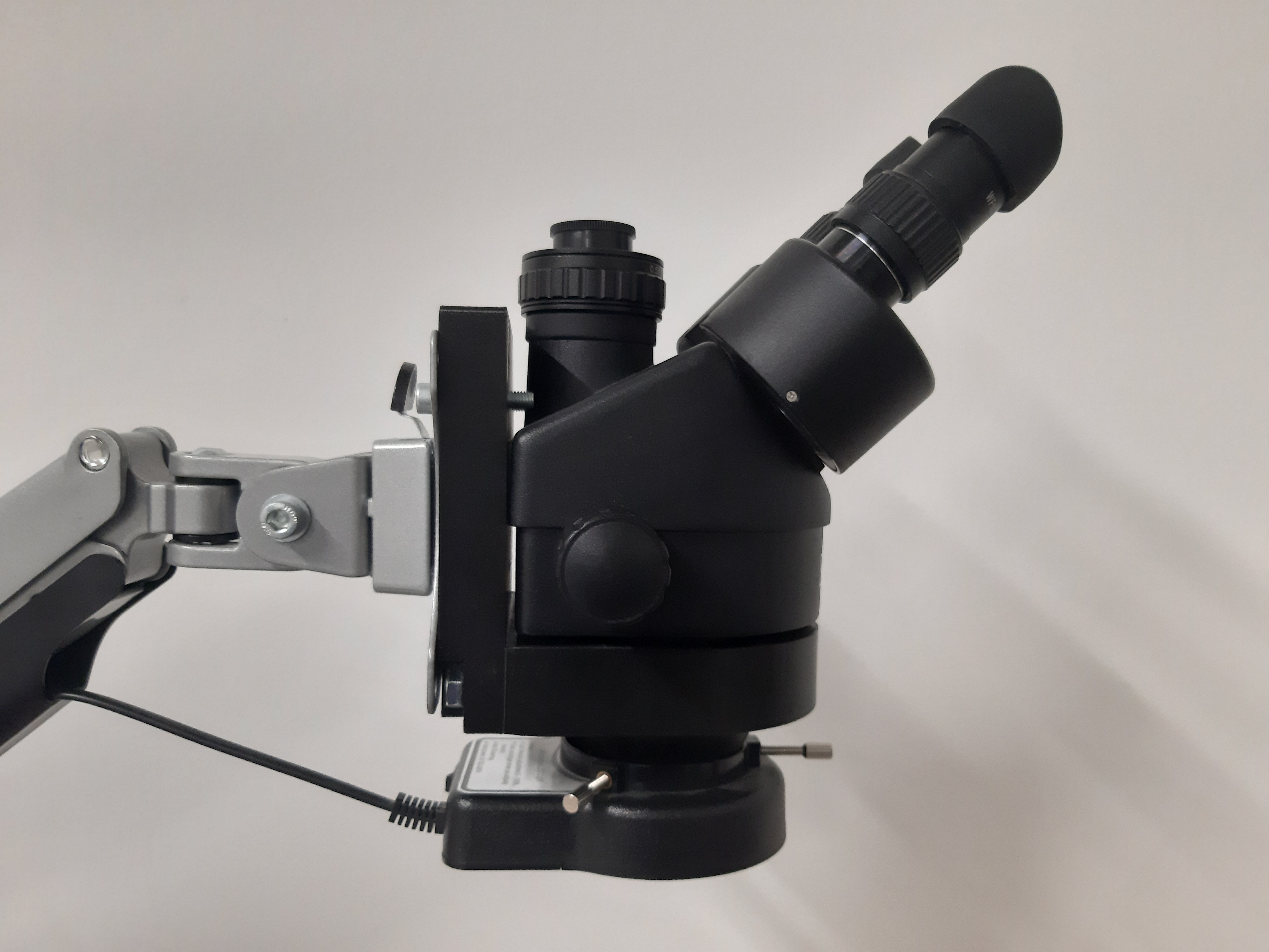 Miniatura 3 do modelo 3D VESA mount holder for microscope from Eakins