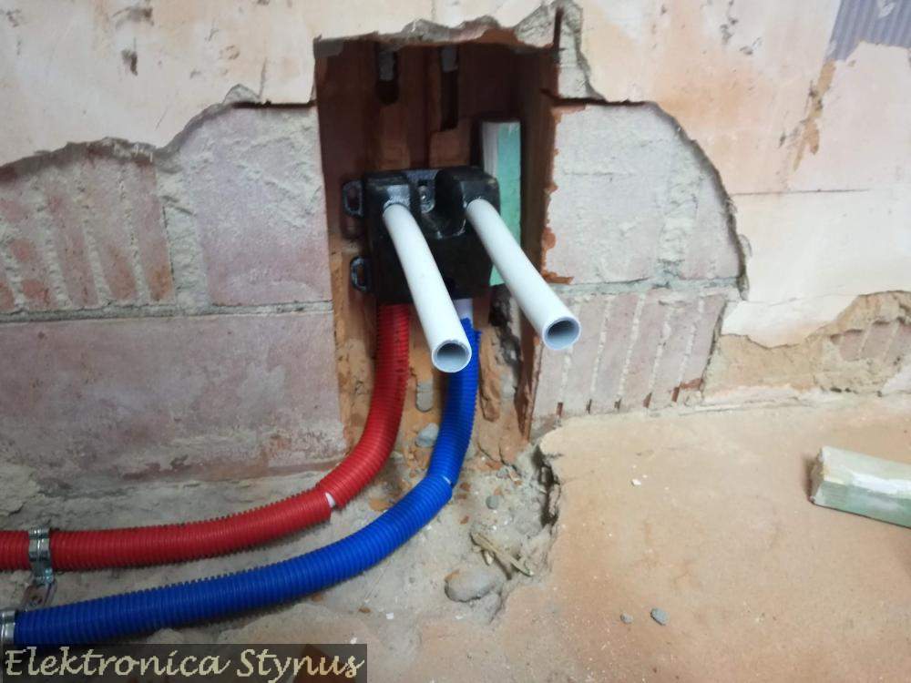 Alpex tube bender / spacer for radiator