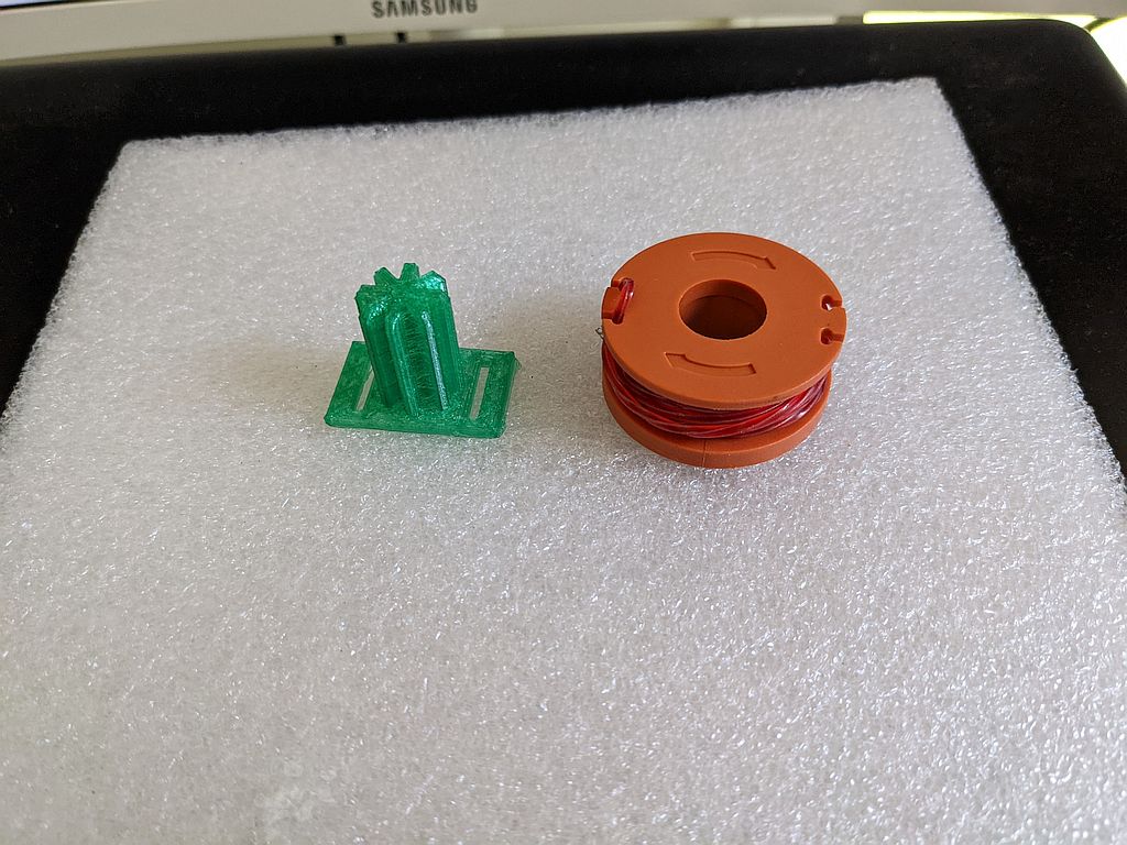 Worx String Trimmer spool caddy by Nikdfish Download free STL model