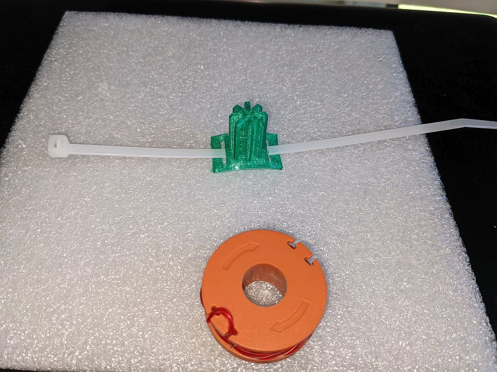 Worx String Trimmer spool caddy by Nikdfish Download free STL model