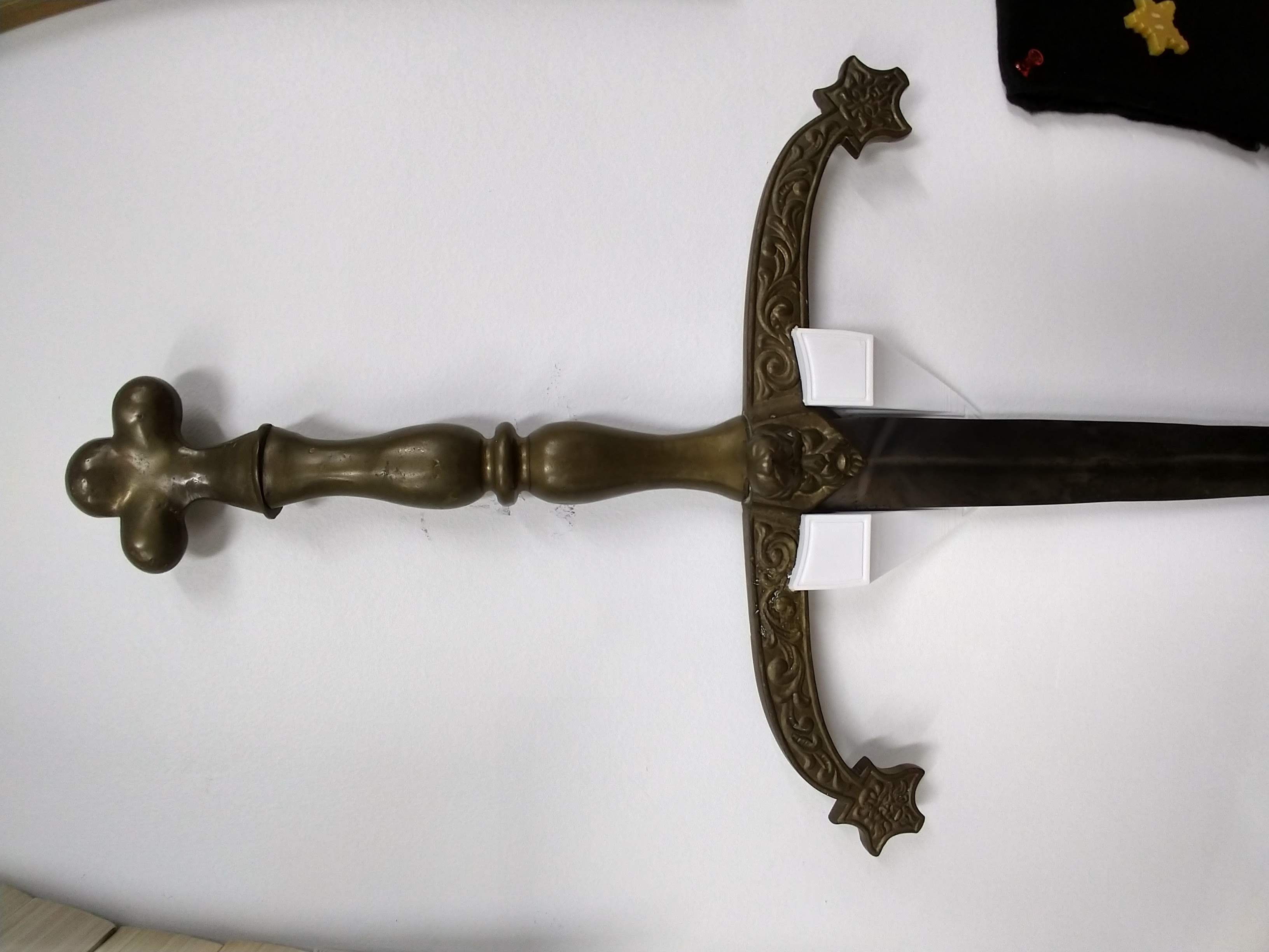Miniatura 2 do modelo 3D Practical Sword Wall Mount