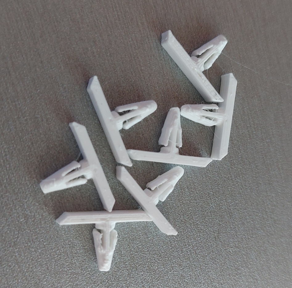 upholstery clip 4mm / prichytka calouneni 4mm