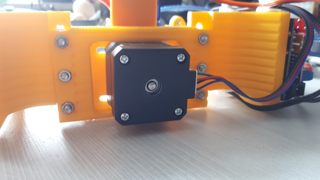 Miniatura 2 do modelo 3D EggBot, EggDuino, SphereBot Remix