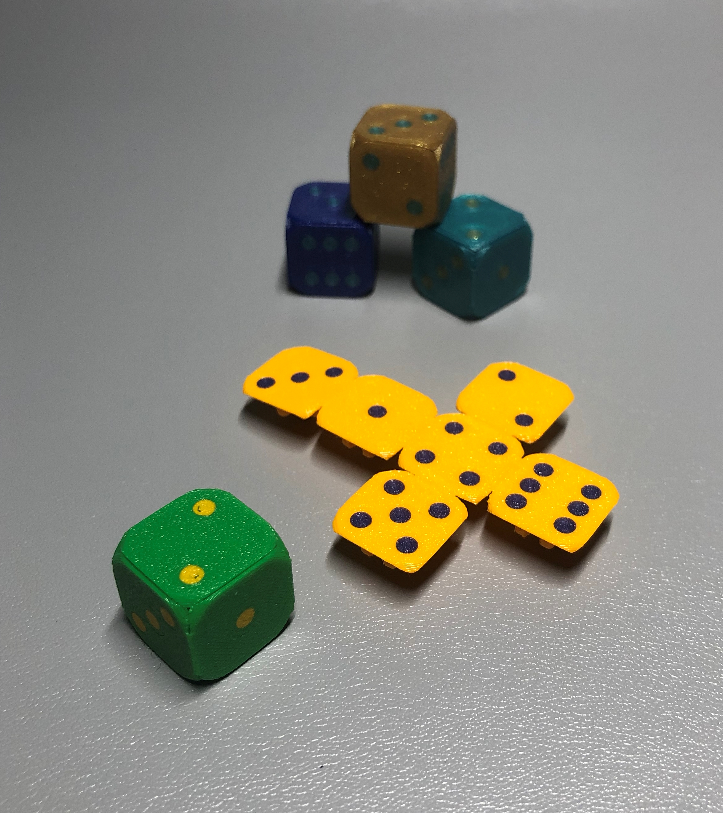 Dual Colour Dice (foldable)