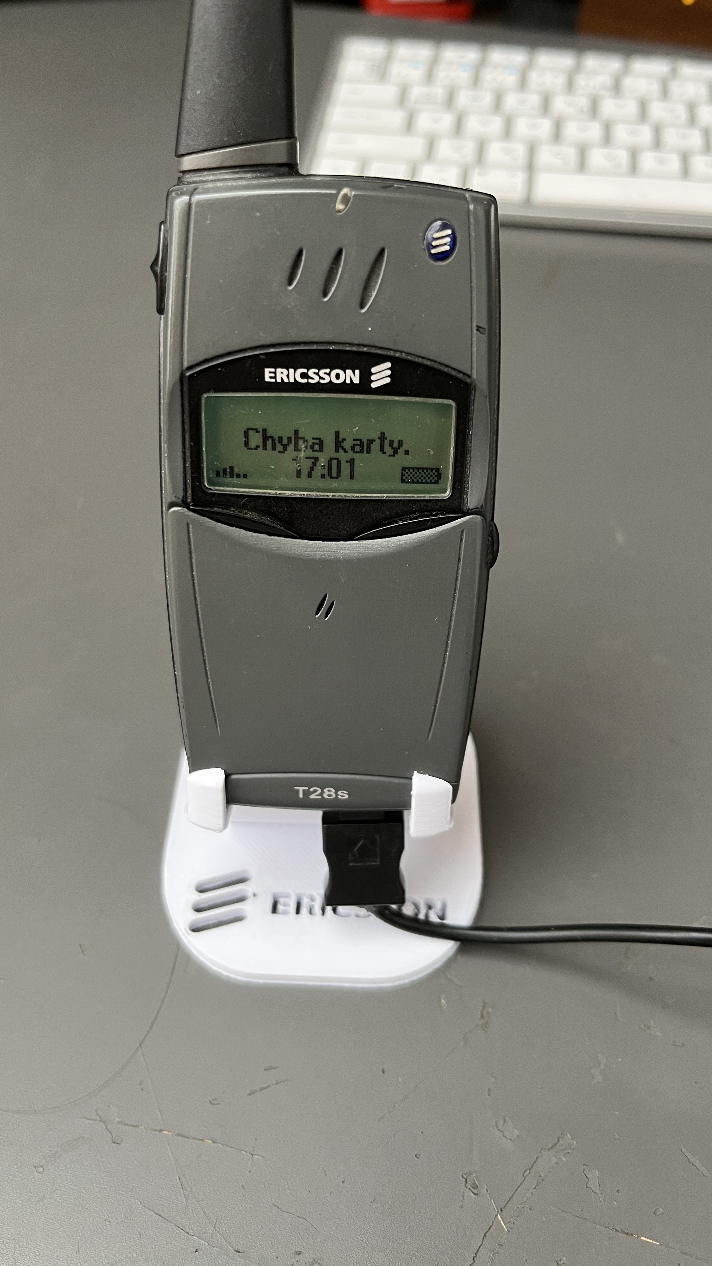 Ericsson T28 stand / stojanek na Ericsson T28