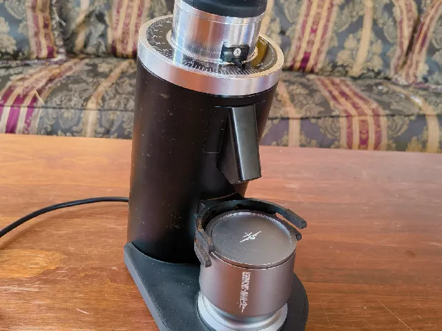 DF54 coffee grinder tray with blind shaker holder