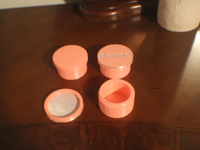 Handy Pill Case that keeps them secure