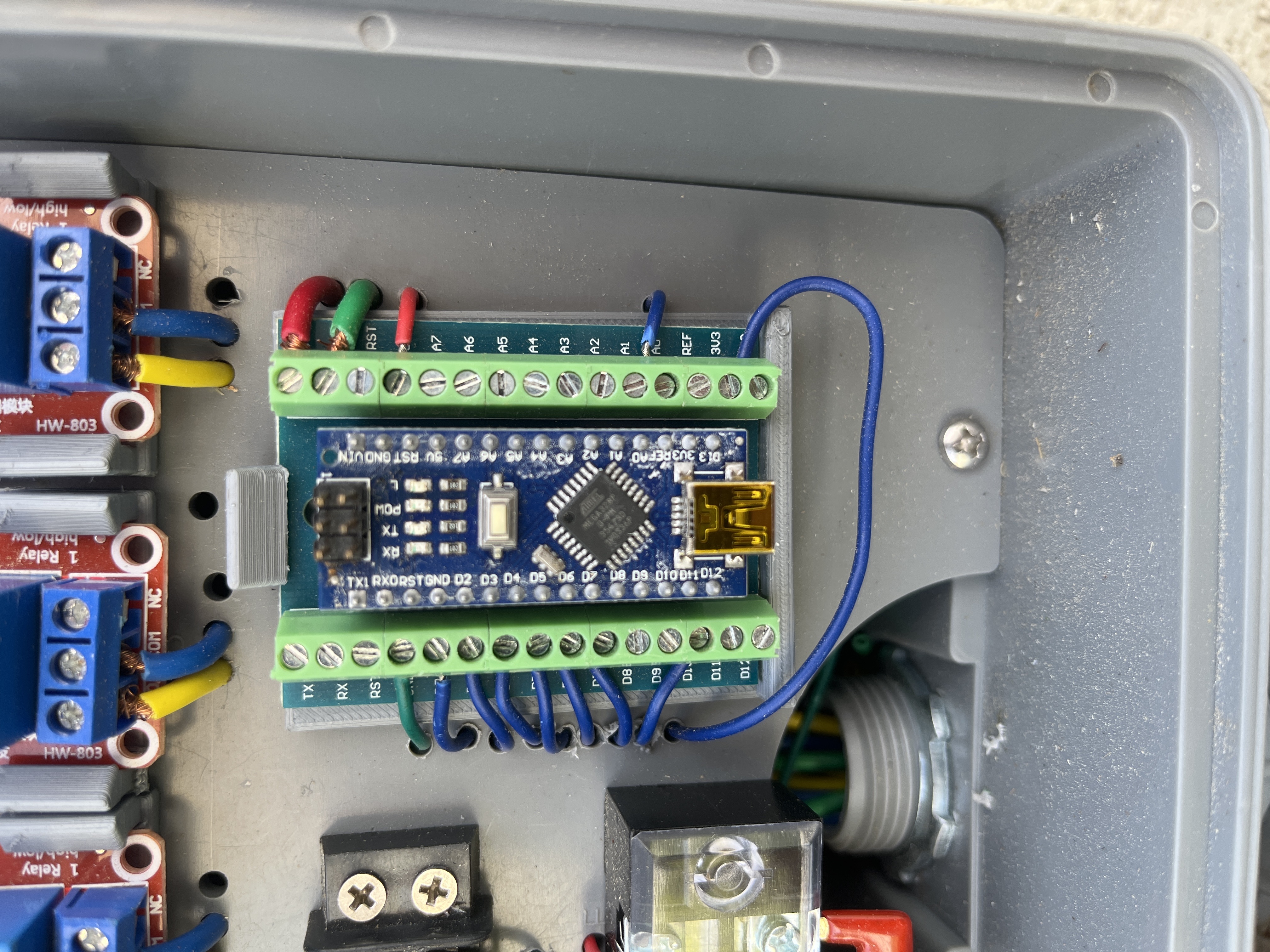 Arduino Nano with terminal block holder